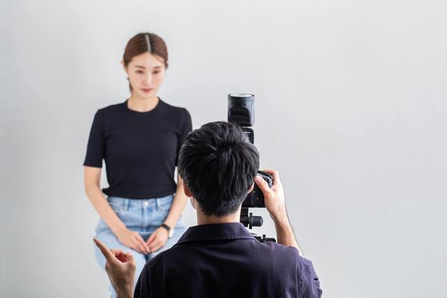 姿勢を正して好印象を残す｜撮影時のポイント