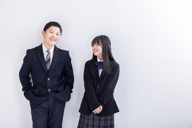 清潔感を演出する服装と髪型のポイント